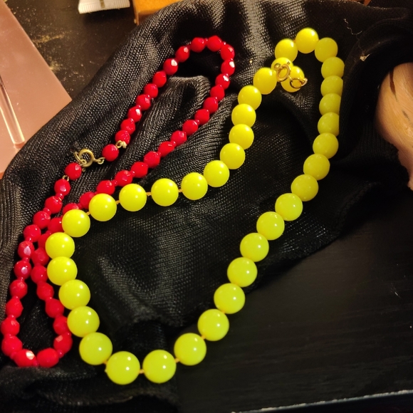 Jewelry - Vibrant Red and Yellow Beaded Necklace Set